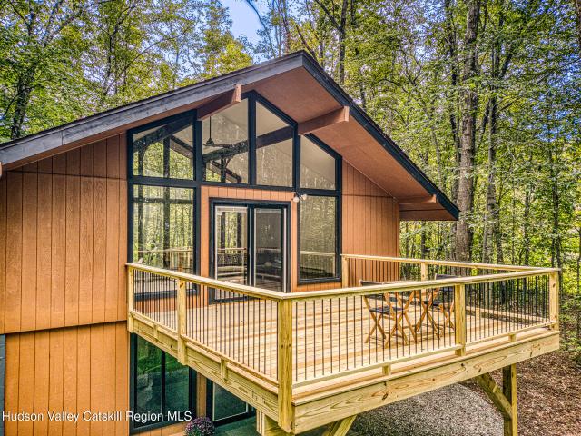 House for sale in Bearsville, New York