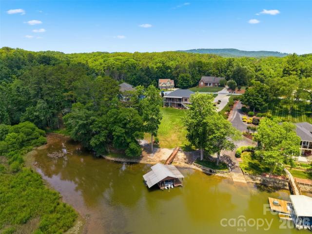 House for sale in Hiddenite, North Carolina