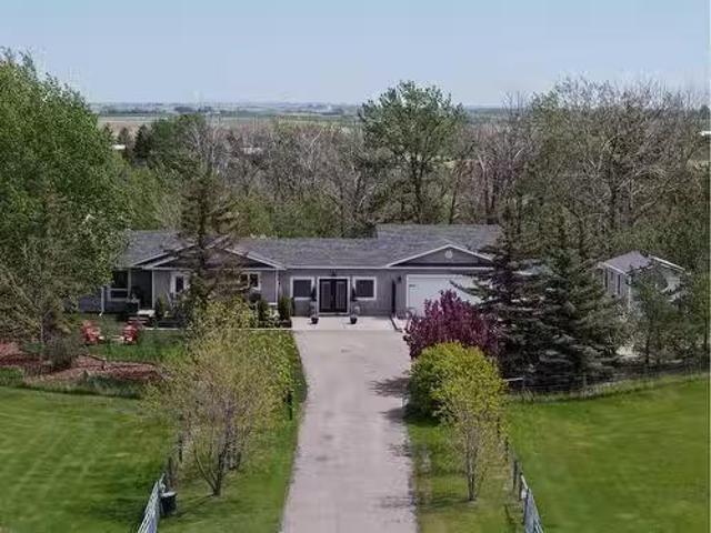House for sale in Alberta