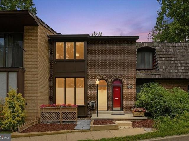 Townhouse for sale in Virginia