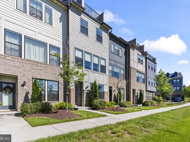 Townhouse for sale in Lanham, Maryland