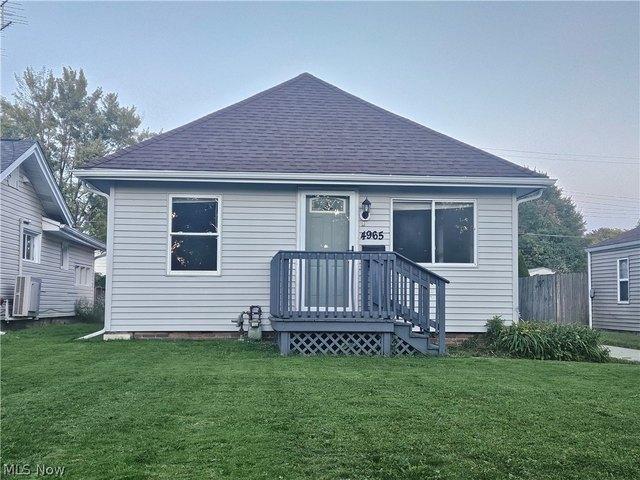 House for sale in Mentor, Lake County