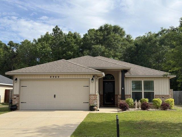 House for sale in Pace, Florida