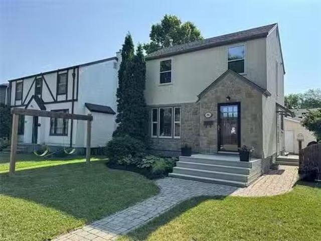 House for sale in East St. Paul, Manitoba