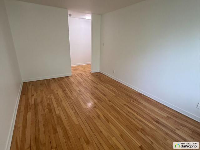 Apartment for rent in Pointe-Claire, Montréal (région administrative)