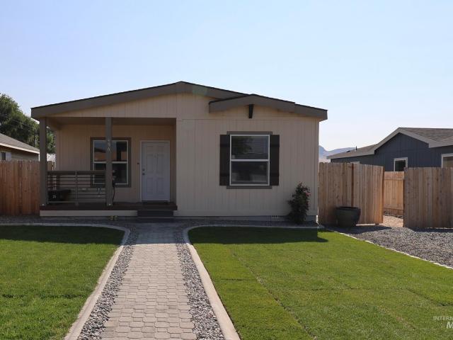 House for sale in Oregonia