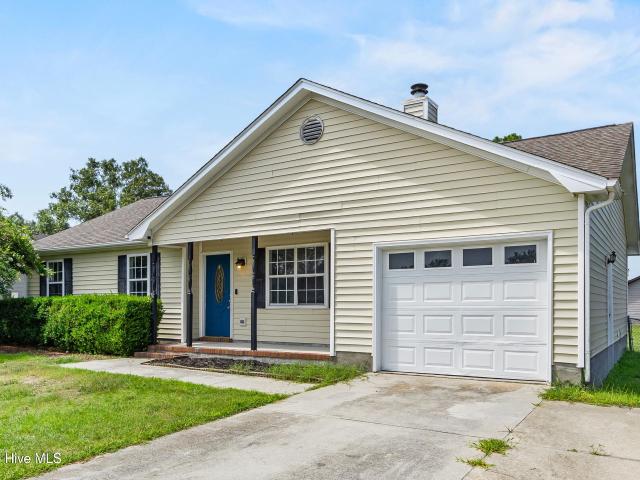 House for sale in Starling, Hubert