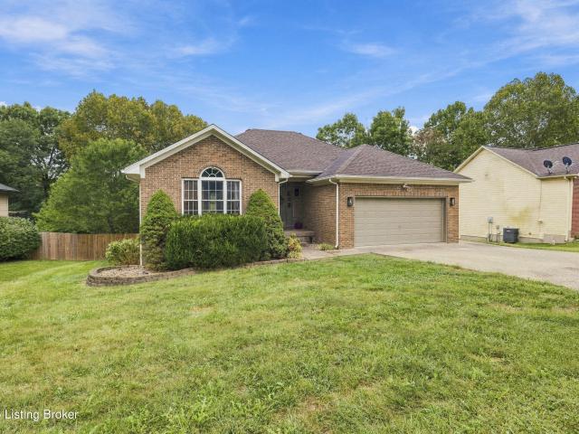 House for sale in Mount Washington, Bullitt County
