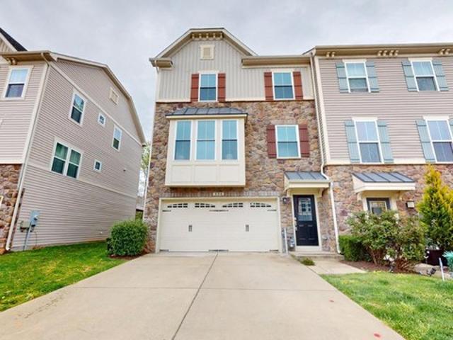 Townhouse for sale in Glen Burnie, Maryland