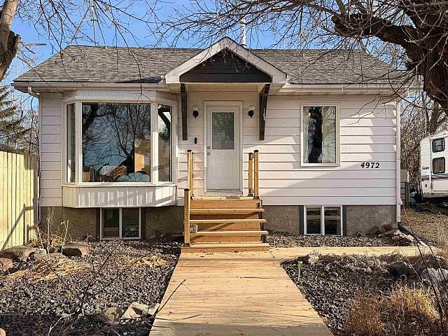 House for sale in Alberta