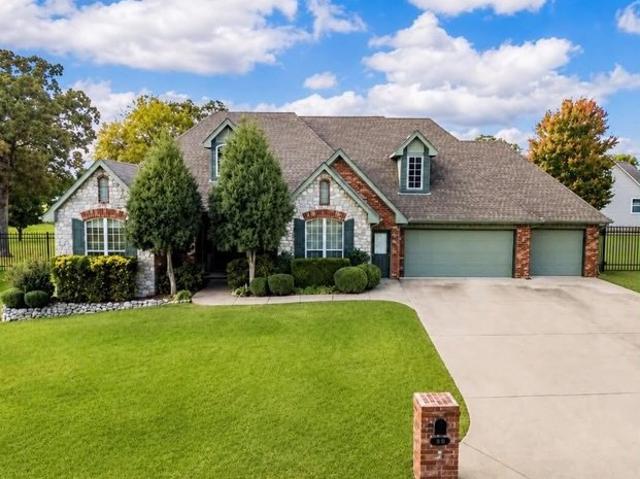 House for sale in Grove, Oklahoma