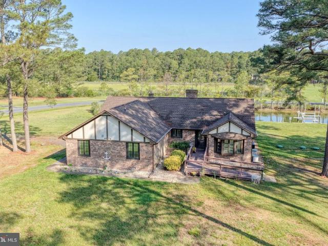 House for sale in Crisfield, Maryland