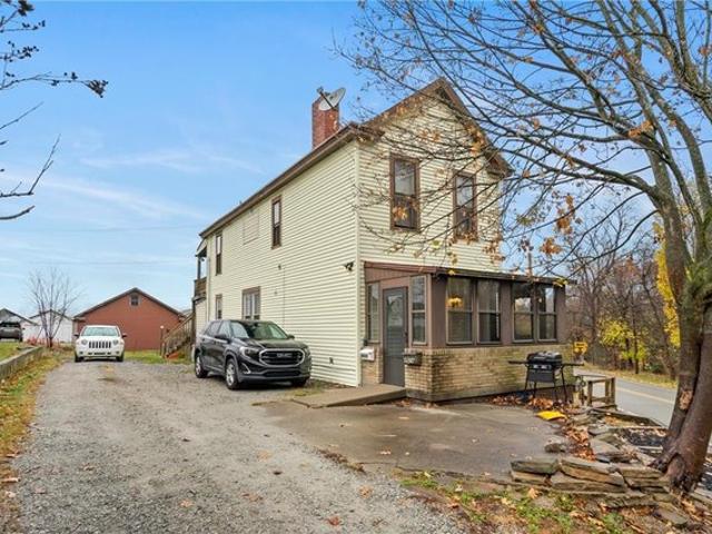 House for sale in Elizabeth, Pennsylvania