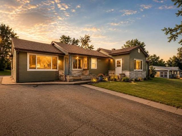 House for sale in Merrillville, Indiana