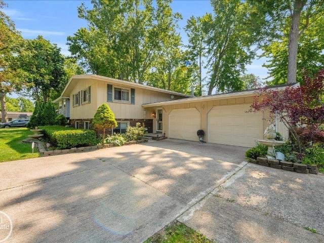 House for sale in Fort Gratiot