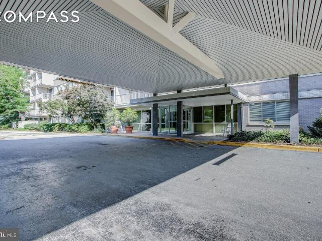 Condo for sale in Bethesda, Maryland