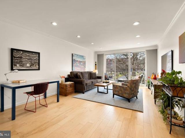 Condo for sale in Bethesda, Maryland
