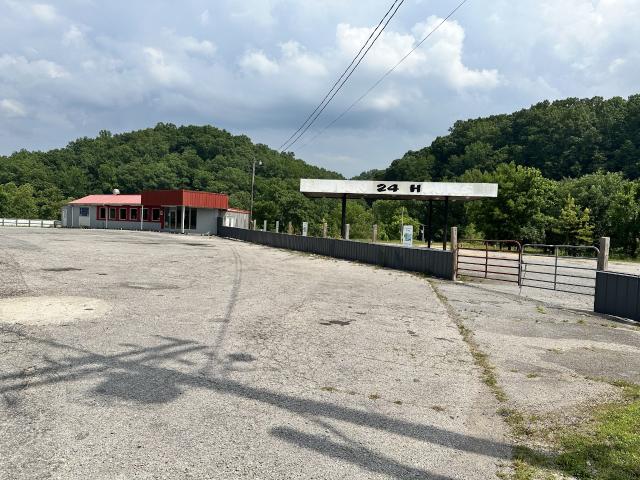 Commercial for sale in Only