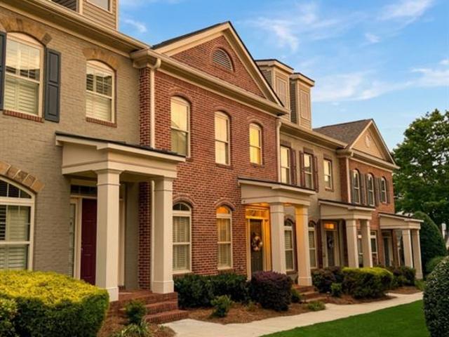 Townhouse for sale in Johns Creek, Georgia