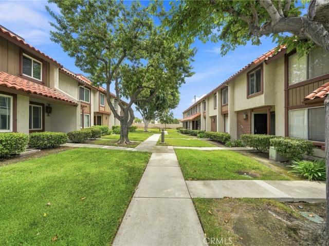 Townhouse for sale in Buena Park, California