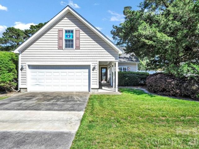 House for sale in Southport, North Carolina