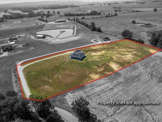 House for sale in Benton, Scott County