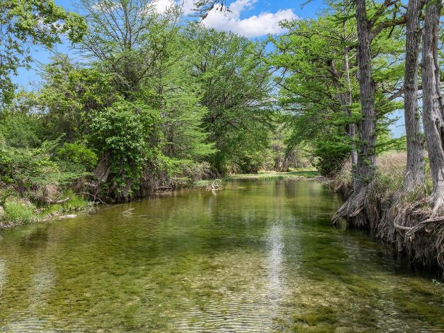 House for sale in Utopia, Texas