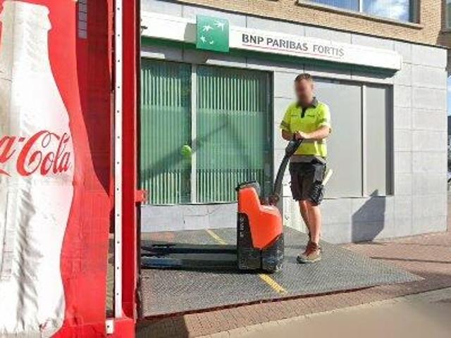 Bureau vente à Diepenbeek, Limburg