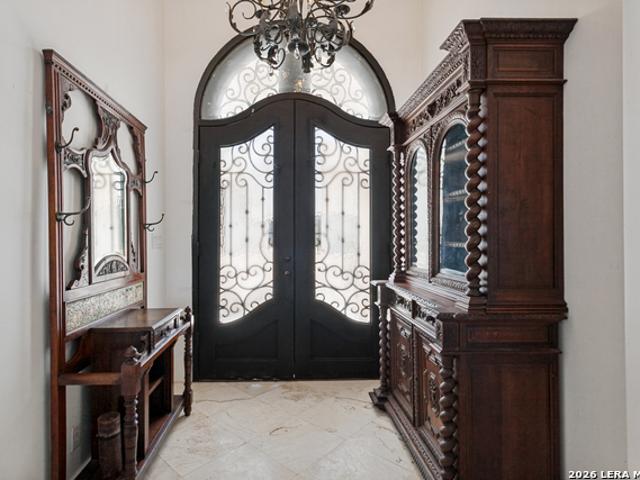 House for sale in Utopia, Texas