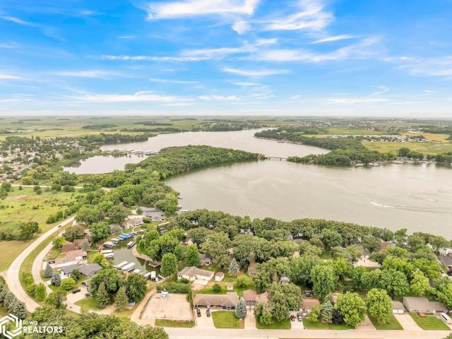 House for sale in Arnolds Park, Iowa