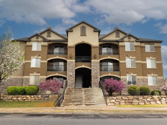 Condo for sale in Pleasant Grove, Utah