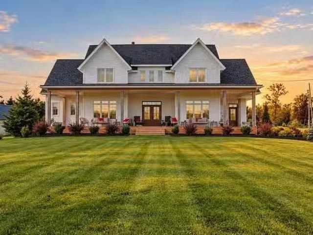 House for sale in Cornwall, Queens County