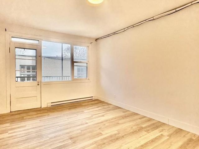 Apartment for rent in St. Leonard's, Quebec