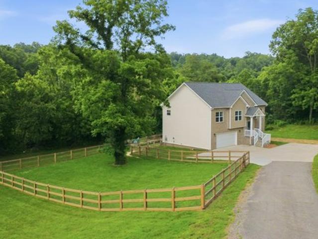 House for sale in Cumberland Furnace, Middle Tennessee