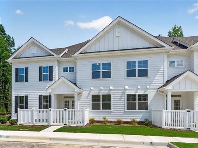 Townhouse for sale in Virginia