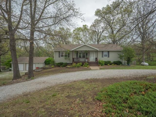 House for sale in Diamond, Missouri