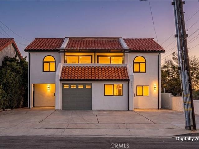 House for sale in Huntington Beach, California