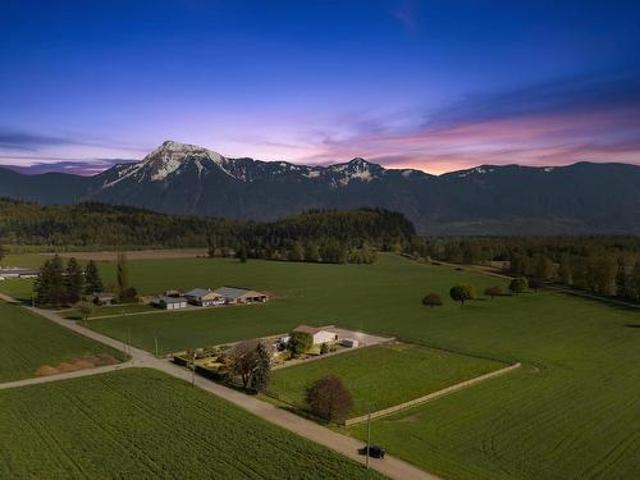 House for sale in Agassiz House for sale in Agassiz