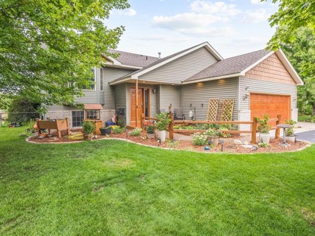 House for sale in Big Lake, Minnesota