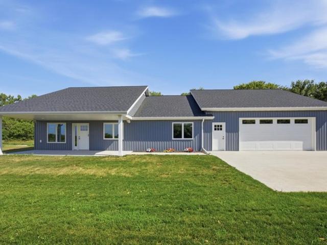 House for sale in Kindred, North Dakota