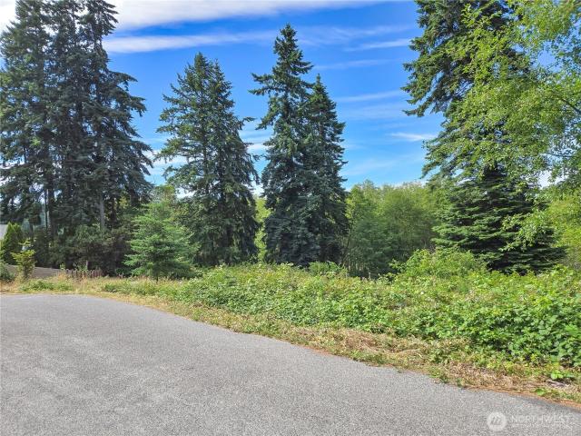 Land for sale in Oak Harbor