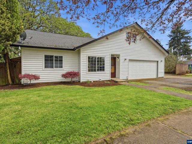 House for sale in Oregonia