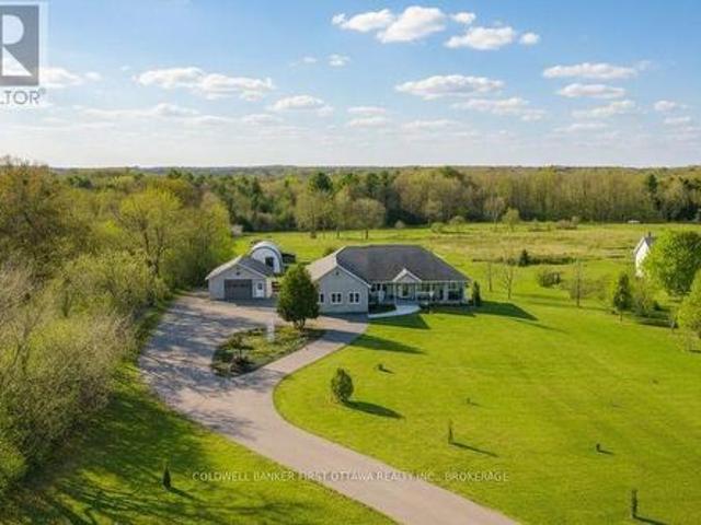 House for sale in South Frontenac, Ontario