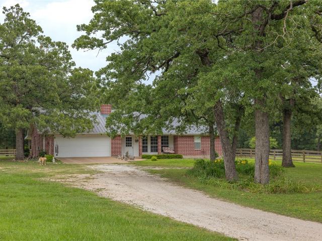 House for sale in Madisonville, Texas