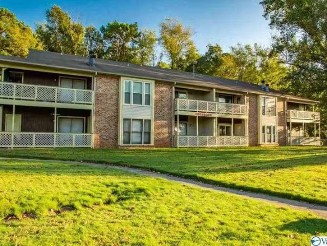 Condo for rent in Huntsville