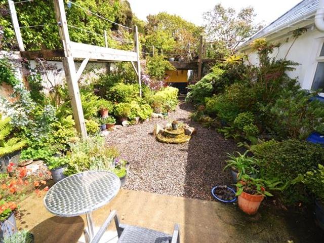 Detached House for sale in Bruckless, Ulster