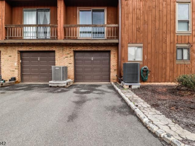 Townhouse for sale in Flagtown, New Jersey