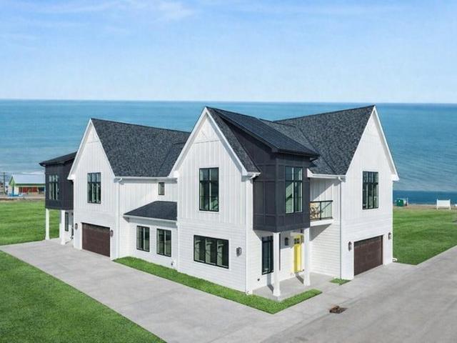 Condo for sale in Port Washington, Wisconsin