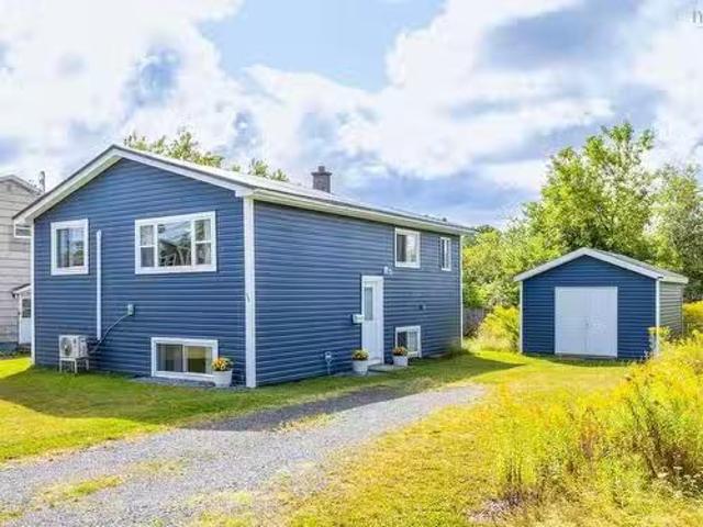 House for sale in New Glasgow, Nova Scotia