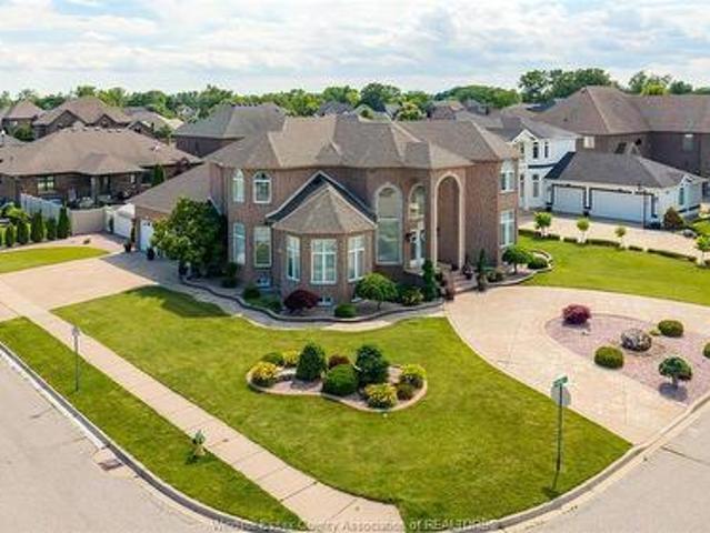 House for sale in Lakeshore, Ontario